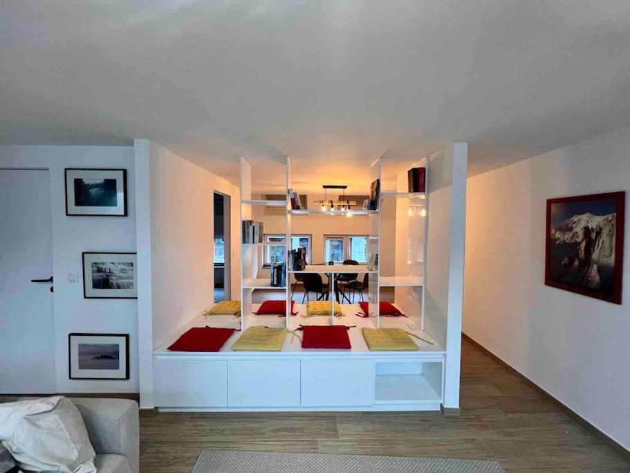 Le Contemporain - Plein Centre, Place Du Marche Apartment Lüttich